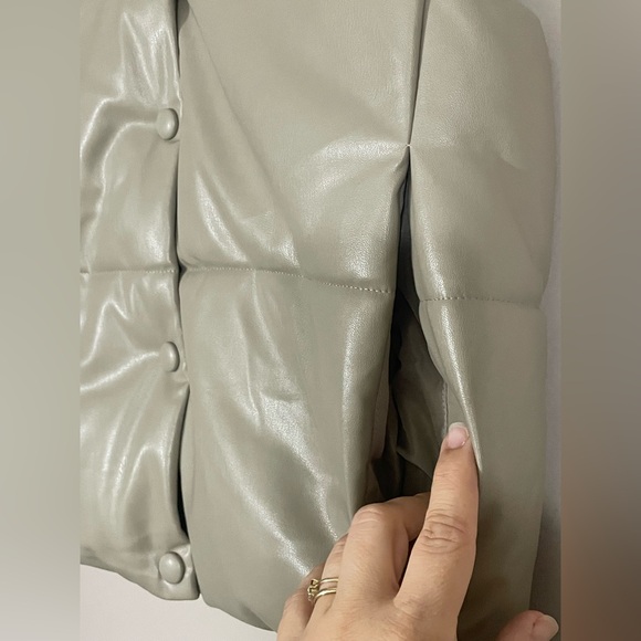 ZARA vegan leather puffer Vest, sz S - Picture 7 of 7